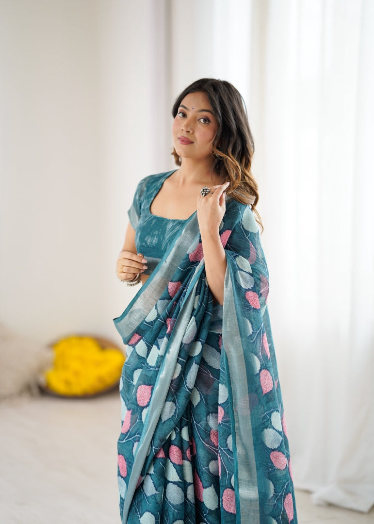 Refreshing Morpich Lilan Patta Printed Saree with Matching Blouse