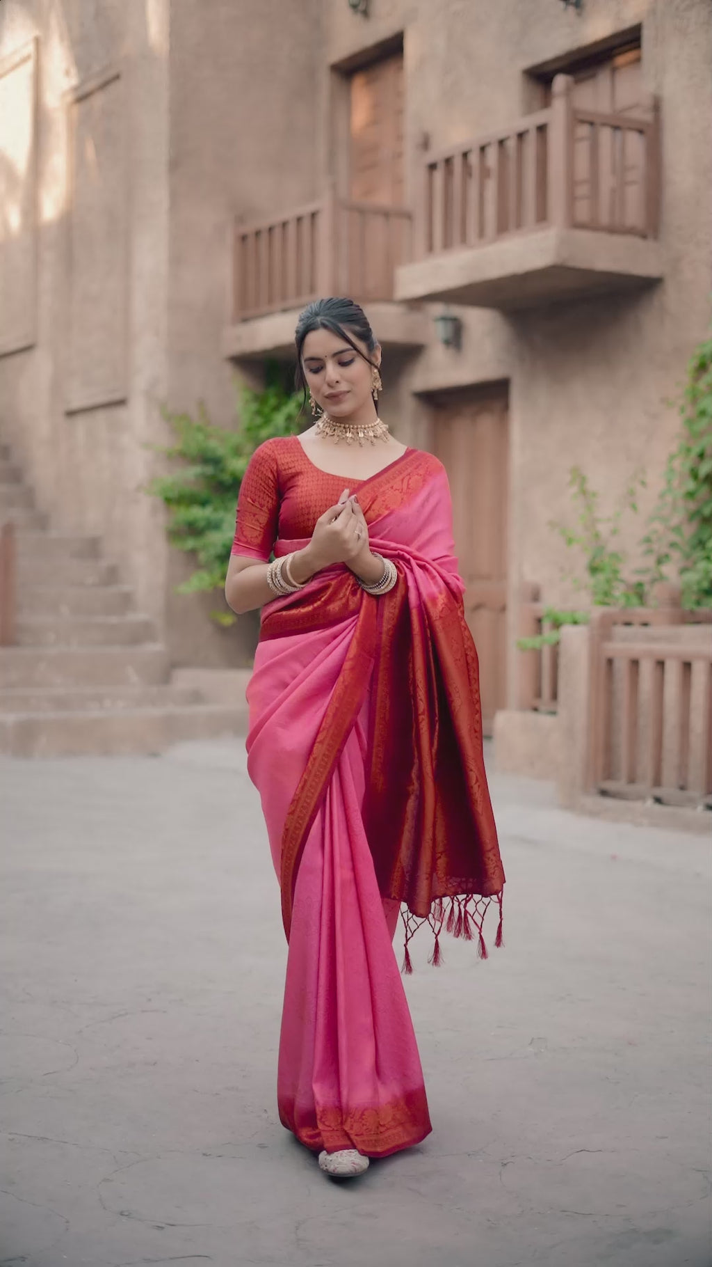 Gajari Banarasi Silk Weaving Saree with Matching Blouse