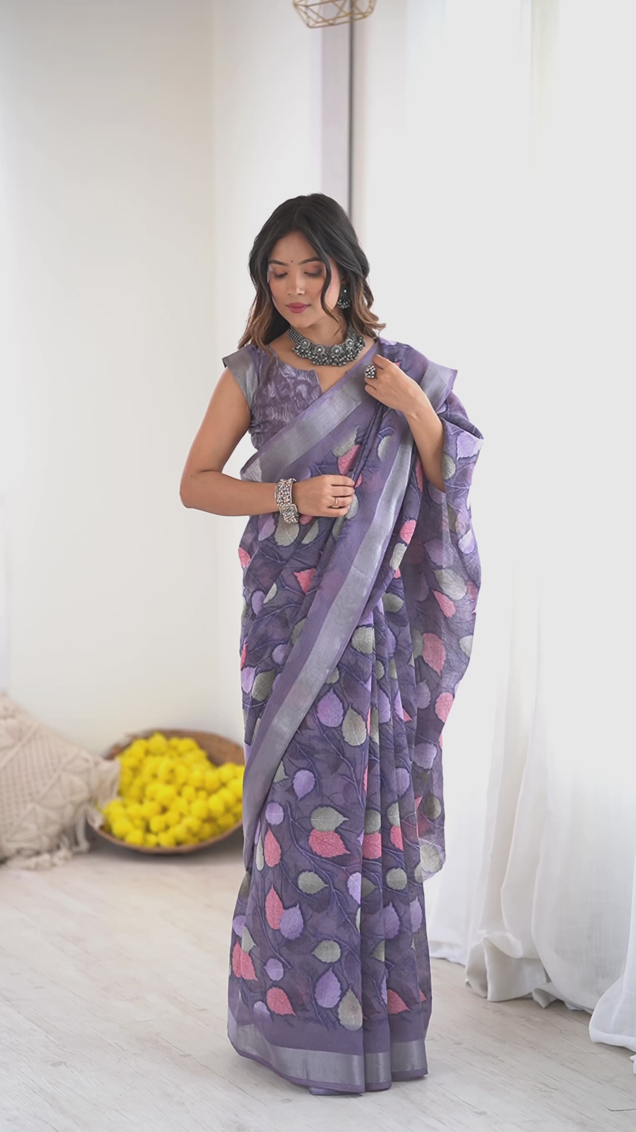 Beautiful Lavender Lilan Patta Printed Saree with Matching Blouse