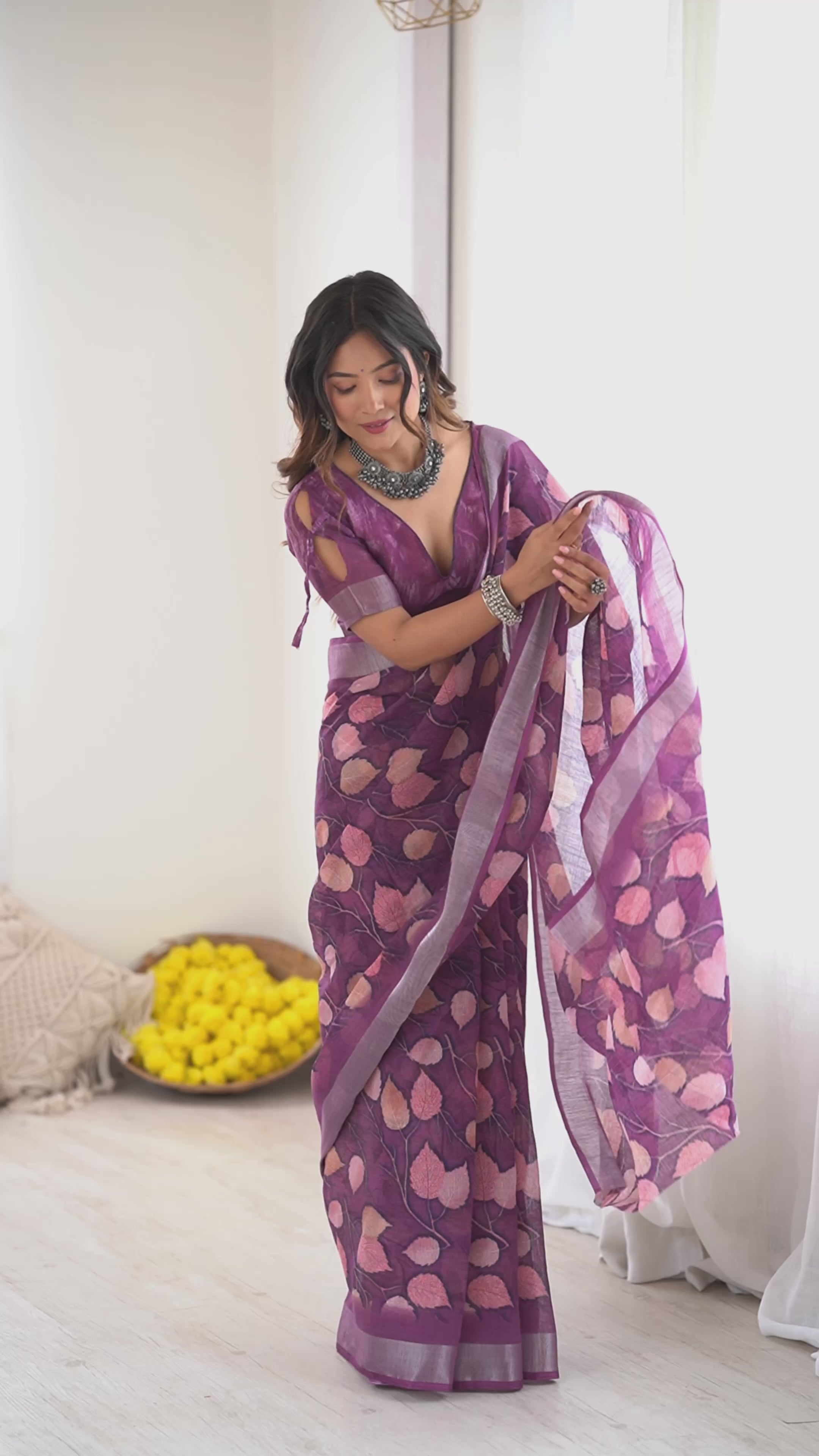 Graceful Purple Lilan Patta Printed Saree with Matching Blouse