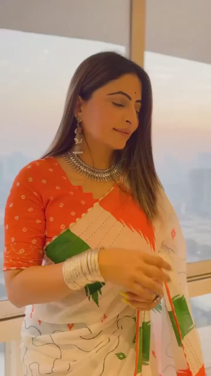 Classic White Tapadiya Check Printed Saree with Matching Blouse