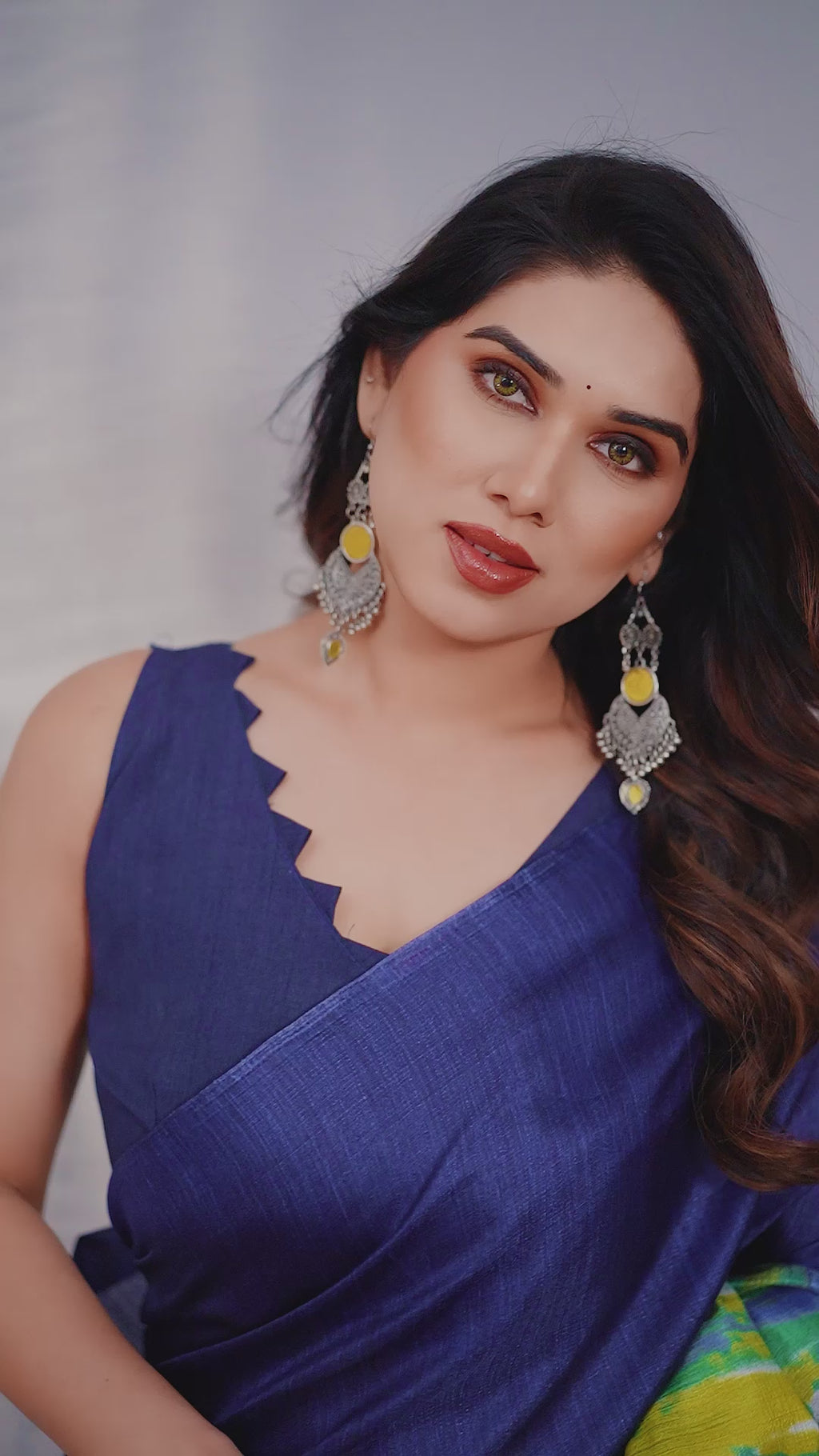 Stylish Dark Blue Khadi Printed Saree with Matching Blouse